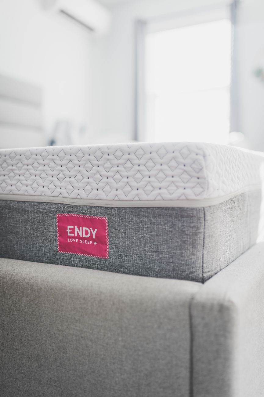 Professional mattress cleaning service in Valencia